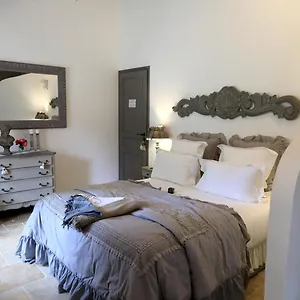 Maison D'hotes Les Ecuries Du Mas , Lamanon France